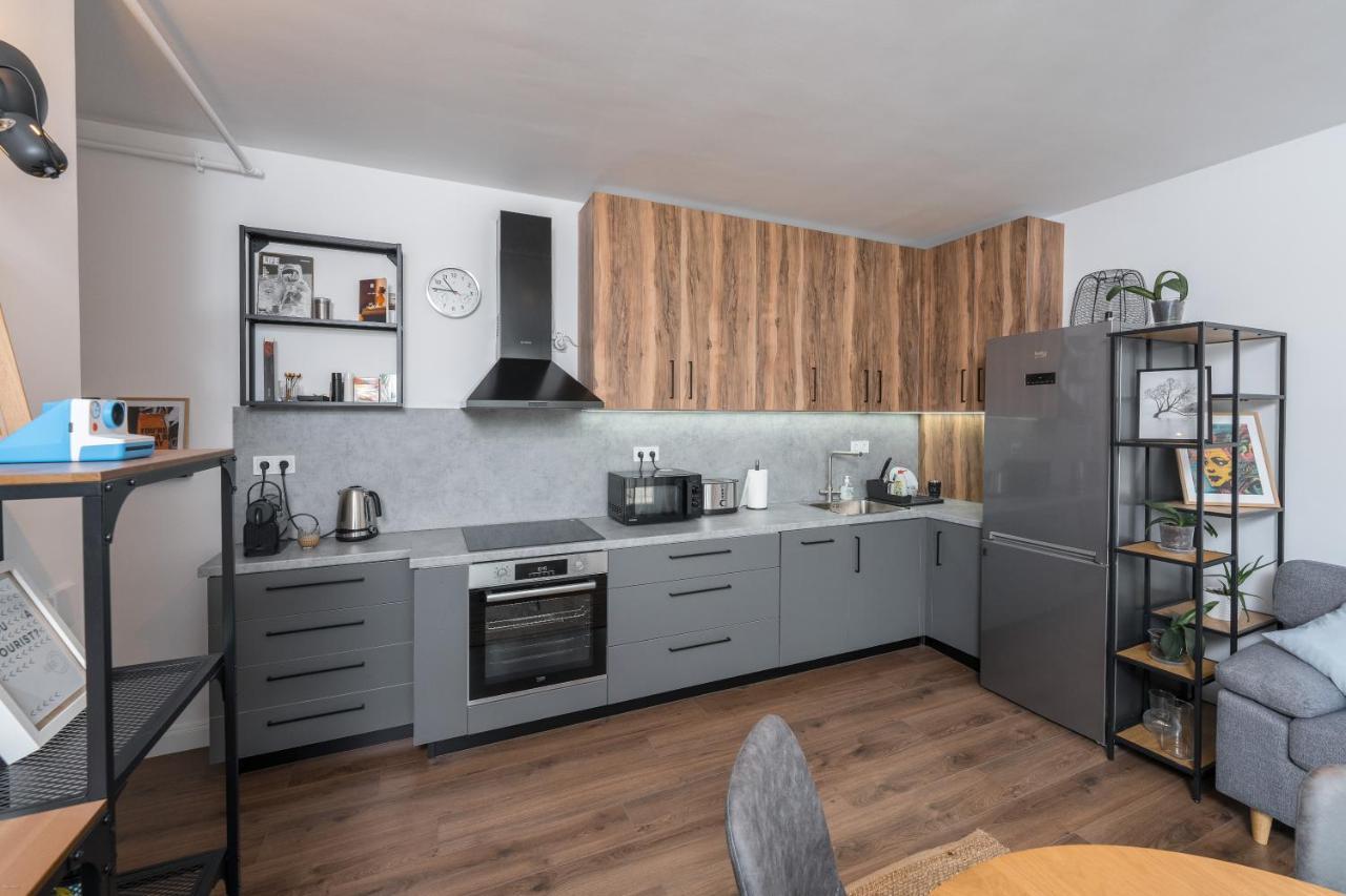 The 75 Apartment Targu Mures Exterior photo