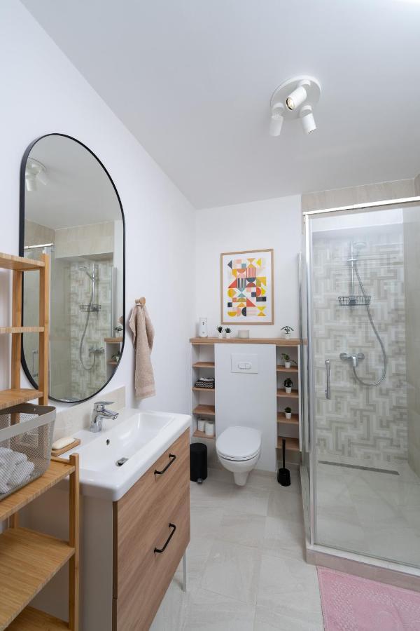 The 75 Apartment Targu Mures Exterior photo